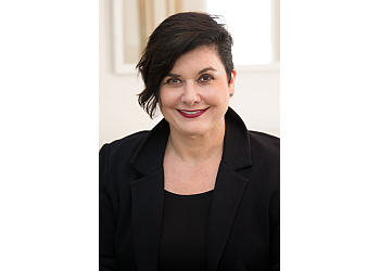 LISA E. MCKNIGHT